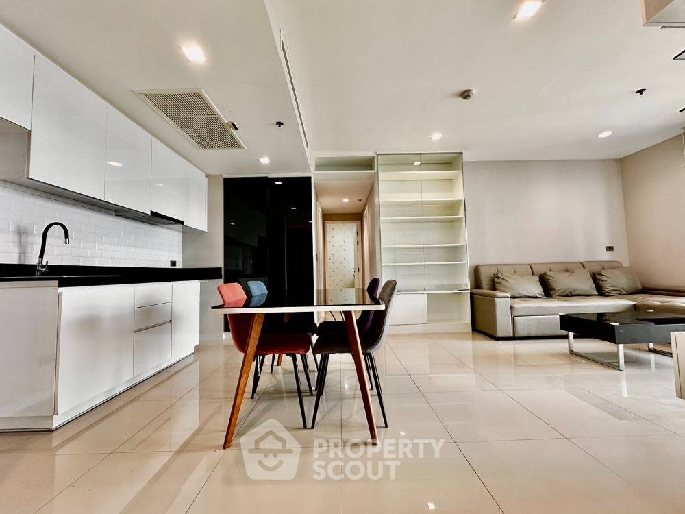 picture 2-BR 79 Sqm Condo For Sale, Star View, High-Floor Near Phra Ram 3 (ID 2027386) - 3/16