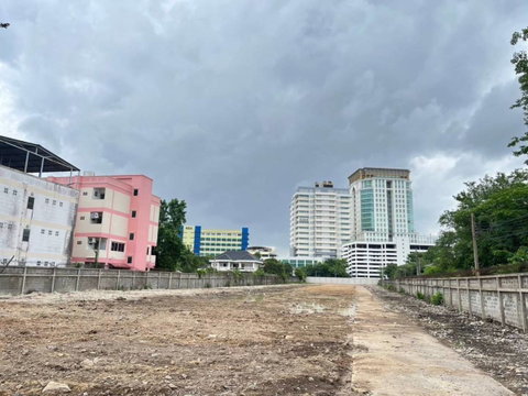 Land in Ramkhamhaeng Soi113+115 studio, for rent