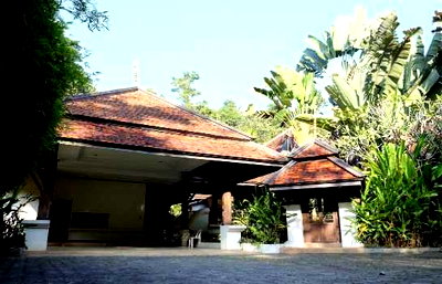 ขายบ้านเดี่ยว : ขาย บ้านพักหรูใจกลางธรรมชาติ หางดง เชียงใหม่ 2-2-24 วา 1,890 ตรม. 5 นอน 5 น้ำ 2 ชั้น