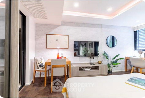 1-BR 30 Sqm Condo For Sale At Circle Rein, 300m to BTS Asoke (ID 1271164)