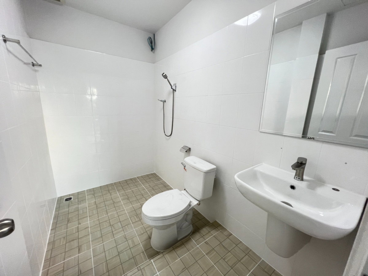 รูป โฮมออฟฟิศ 3 ชั้น（ 3 ห้องนอน 4 ห้องน้ำ ） ตรงข้าม โฮมโปรสันทราย (Homepro สันทราย)  - รูปที่ 11/15