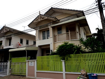 บ้านแฝด ถนนลำลูกกา : ขายด่วน บ้านแฝด หมู่บ้านฟ้าปิยรมย์ เฟส 6