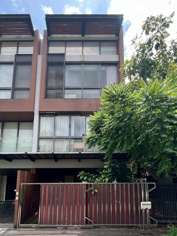 รูป ขายบ้านแฝด The Plot Yen-Akat 2 ชั้น ซอยเย็นอากาศ 2 เขตยานนาวา - รูปที่ 1/19