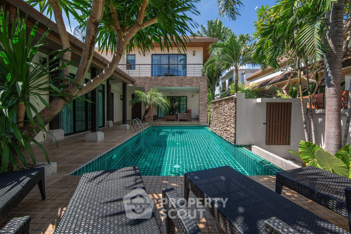 picture Pet-Friendly 4-BR Villa 370 Sqm in Rawai, Phuket (ID 787518) - 1/27