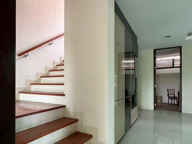 รูป ขายบ้านแฝด The Plot Yen-Akat 2 ชั้น ซอยเย็นอากาศ 2 เขตยานนาวา - รูปที่ 10/19