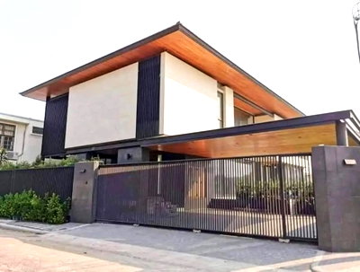 เช่าบ้านเดี่ยว เซ็นทรัล พลาซ่า บางนา : ให้ เช่า บ้านหรู Evergreen Ville บางนา กม.5 - 156 ตร.ว. *ใกล้เซ็นทรัลบางนา*