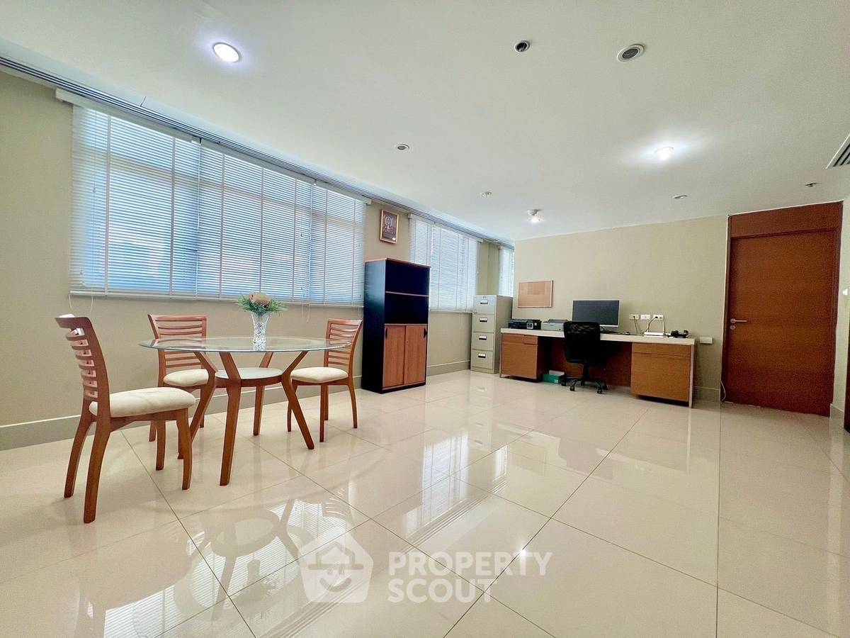 รูป คอนโด 2 ห้องนอน โครงการ สุขุมวิท ซิตี้ รีสอร์ท คอนโด  ชั้น 9 ใกล้ BTS นานา (ID 1985842) - รูปที่ 6/11