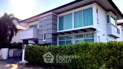 บ้านเดี่ยว รร.เตรียมอุดมศึกษาน้อมเกล้า  : บ้าน 4 ห้องนอน พร้อมเลี้ยงสัตว์ได้ ใกล้สะพานสูง เพื่อขาย (ID 1111849)