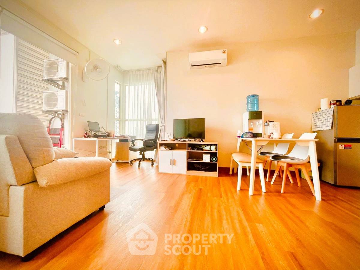 รูป คอนโด 1 ห้องนอน โครงการ ณ เรวา เจริญนคร ชั้น 21 ใกล้ BTS โพธิ์นิมิตร (ID 2282419) - รูปที่ 2/10