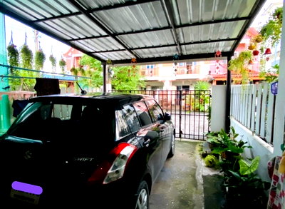 Townhouses for sale Eastern Asia University : 2-Storey Townhouse in Benjasub Village, Rangsit Khlong 6 (Prime location on Rangsit–Nakhon Nayok main road)