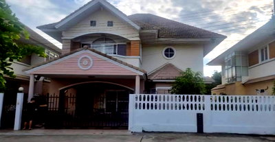 ขายบ้านเดี่ยว : ขาย บ้านเดี่ยว ใกล้ถนนใหญ่ ถ.กาญจนาภิเษก บ้านรัชชา 2 บางใหญ่ 250 ตรม 69 ตรว เจ้าของดูแลอย่างดี ใกล้ MRT M81