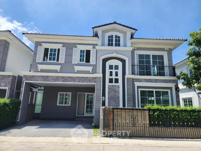 Houses for rent : Pet-Friendly 4-BR House At Golden Neo Sukhumvit LaSalle Near BTS Samrong (ID 2283582)