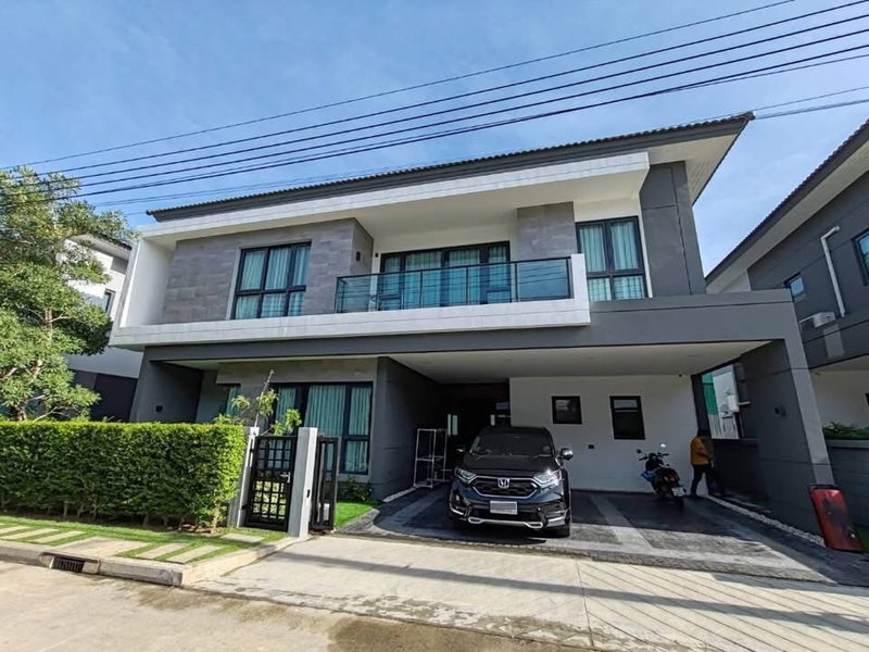 Houses for rent : The City                       Bangna