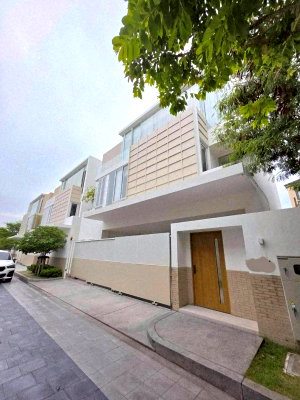 บ้านเดี่ยวให้เช่า : ให้เช่า บ้านเดี่ยวหรู 3 ชั้น Noble Terra พระราม 9 – เอกมัย พร้อมลิฟต์ส่วนตัว