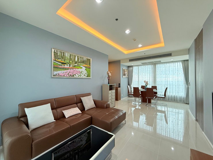 ให้เช่า 3 ห้องนอน Menam Residences ใกล้ นานาชาติโชรส์เบอรี
