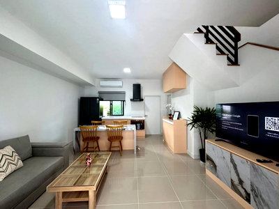 Townhouses for rent : Pleno Sukhumvit-Bangna                  2 