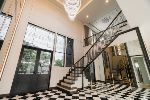 Setthasiri Wongwaen - Chatuchot 5 bedrooms, for rent