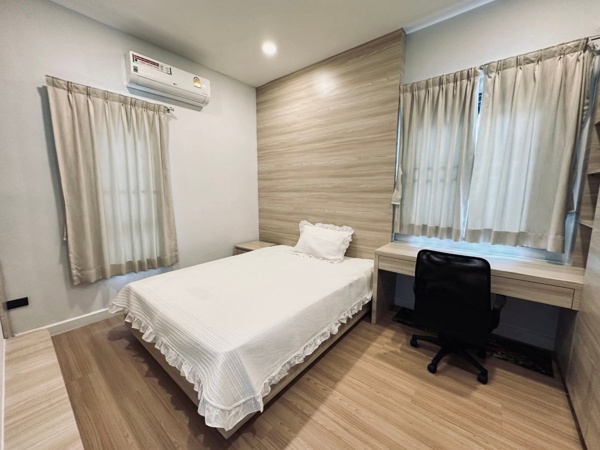 รูป บ้านเดี่ยวโครงการหรูอยู่ถัดจาก รร. นานาชาติพัทยารีเจ้นท์( - รูปที่ 15/20