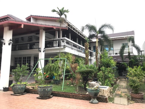 For rent house 4 beds 6 bath with pool nice location (S15-22555) 
