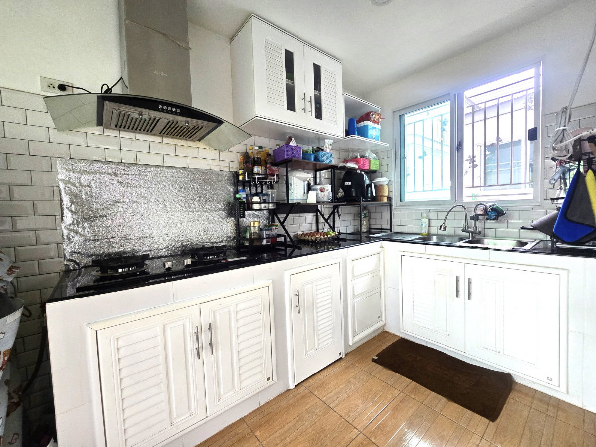 รูป บ้านเดี่ยว 2 ชั้น หมู่บ้าน เซนโทร รังสิต คลอง 4 ตกแต่งสวย พร้อมสวนรอบบ้าน ทำเลดี ติด ถนนรังสิต-นครนายก - รูปที่ 8/22