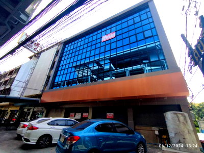 อาคารพาณิชย์ รร.สายอักษร : ขาย อาคารพาณิชย์ 4 คูหา ทำเลบางเขน ใกล้ MRT มัยลาภ