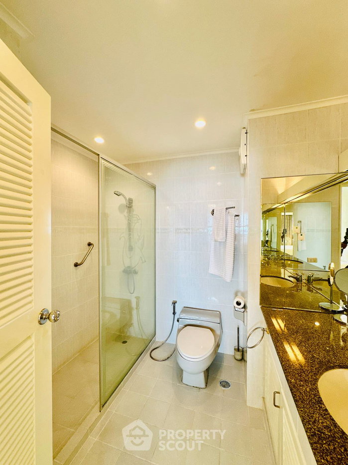 รูป คอนโด 3 ห้องนอน ชั้น 29 ขนาด 289 ตร.ม. ที่ Jomtien Plaza Condotel (ID 2069063) - รูปที่ 9/17