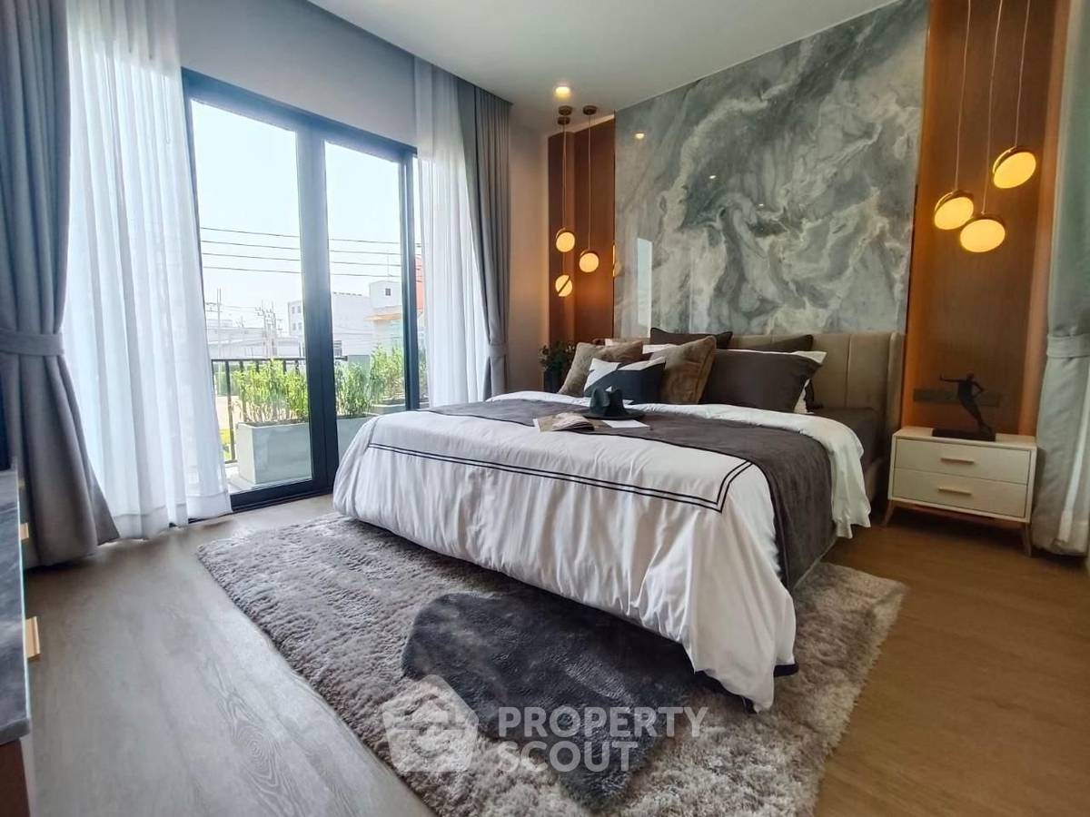 รูป บ้านเดี่ยว 4 ห้องนอน ขาย ที่ CHERENE Krungthepkreetha - Romklao (ID 1439532) - รูปที่ 12/18