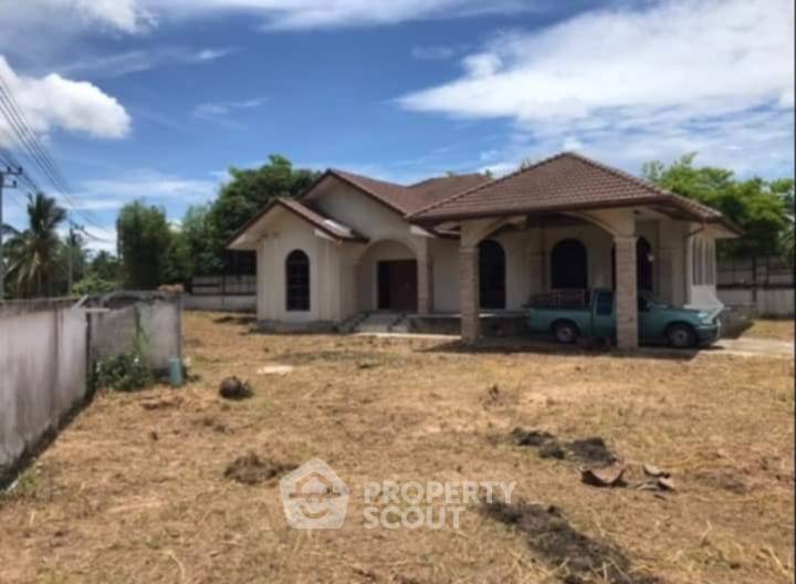 picture Pet-Friendly 3-BR House With Big Land, Pong Near Pattaya (ID 1602552) - 1/6