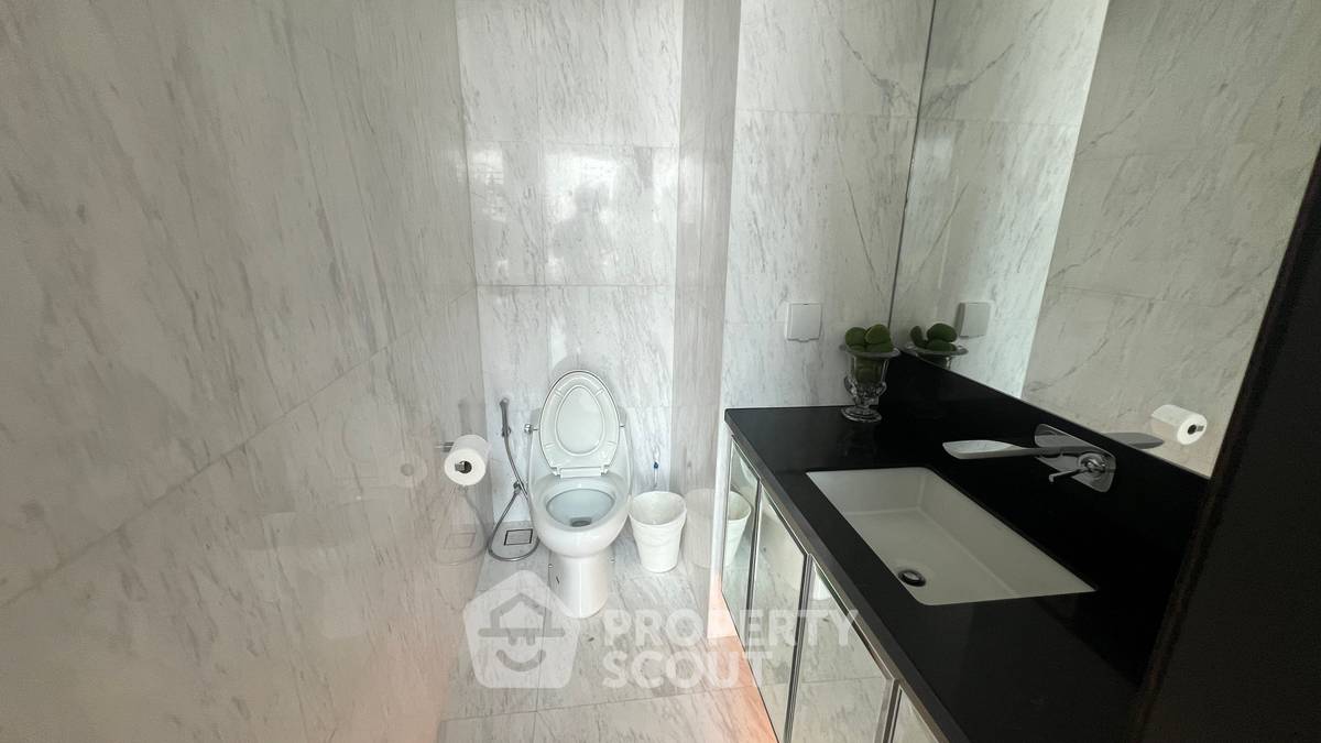 รูป คอนโด 4 ห้องนอน ขายที่ เมนนัม เรสซิเดนซ์ ชั้น 49 (ID 2076070) - รูปที่ 36/37