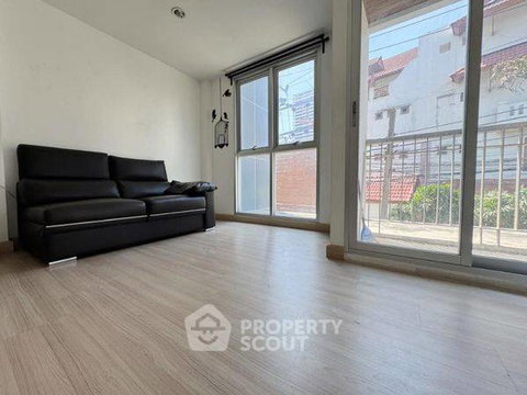 คอนโด 1 ห้องนอน ขาย The Niche Sukhumvit 49 ใกล้ MRT เพชรบุรี (ID 1746855)