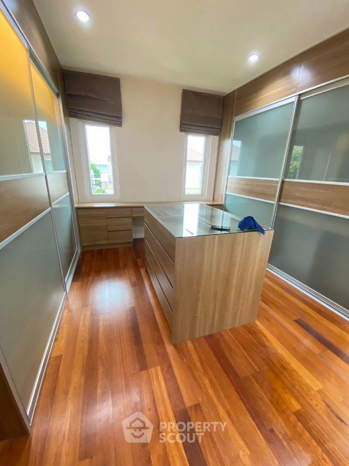รูป บ้าน 5 ห้องนอน 410 ตร.ม. ปรับได้กับสัตว์เลี้ยง วิลล่า นครินทร์ อ่อนนุช-วงแหวน ใกล้สนามบินสุวรรณภูมิ (ID 1308477) - รูปที่ 20/41