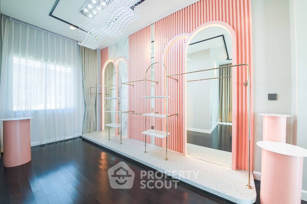 รูป บ้าน 5 ห้องนอน ให้เช่า โครงการ แกรนด์ บางกอก บูเลอวาร์ด กรุงเทพกรีฑา | 604 ตร.ม. (ID 1385585) - รูปที่ 16/48