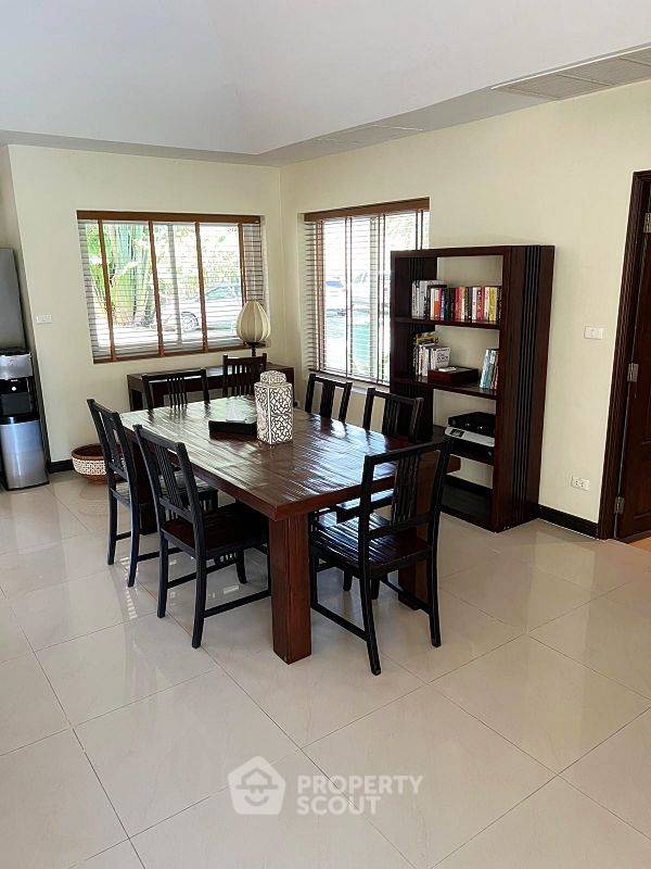 picture Pet-Friendly 3-BR Villa For Sale, Loch Palm Garden Villa (ID 2293979) - 9/14
