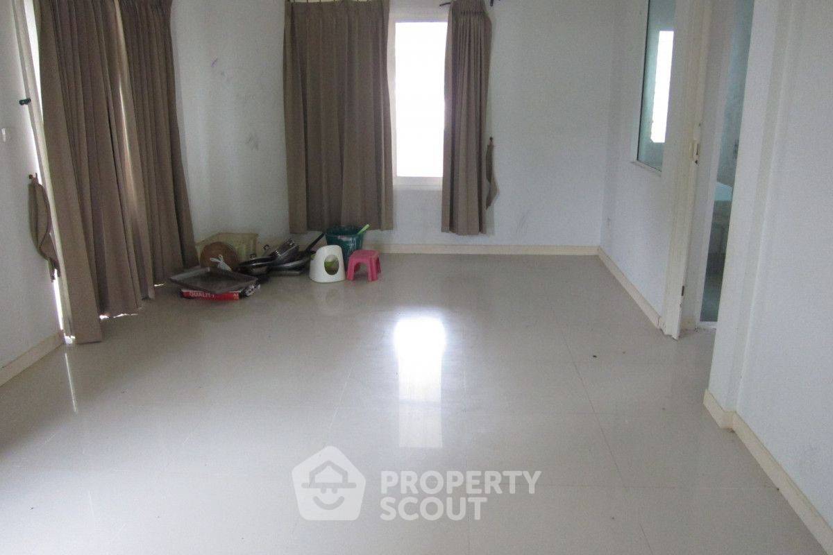 picture 3-BR House For Sale, Pruklada Prachauthit 90, Thung Khru (ID 2098643) - 2/5