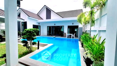 บ้านเดี่ยว ชลบุรี : วิลล่า 3 ห้องนอน 180 ตร.ม. ขาย ใน อีสต์พัทยา ใกล้ หนองปรือ (ID 2155505)