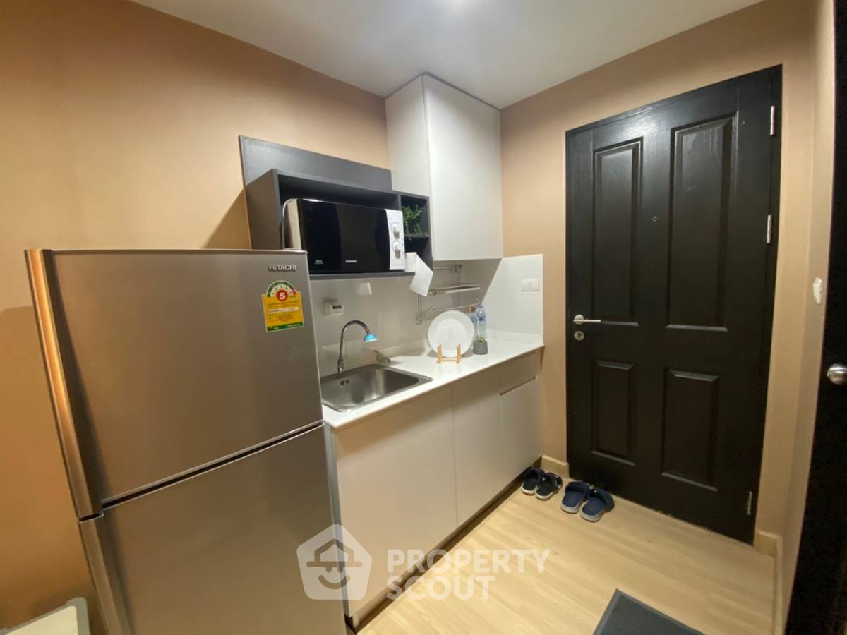 picture Great Value 1-BR The Kris Ratchada 17, 400m To MRT Sutthisan (ID 619120) - 4/11