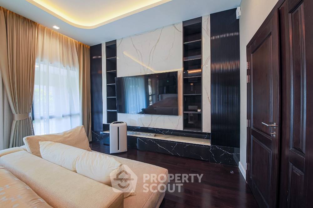 รูป บ้าน 5 ห้องนอน ให้เช่า โครงการ แกรนด์ บางกอก บูเลอวาร์ด กรุงเทพกรีฑา | 604 ตร.ม. (ID 1385585) - รูปที่ 23/48