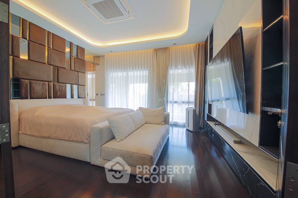 รูป บ้าน 5 ห้องนอน ให้เช่า โครงการ แกรนด์ บางกอก บูเลอวาร์ด กรุงเทพกรีฑา | 604 ตร.ม. (ID 1385585) - รูปที่ 21/48