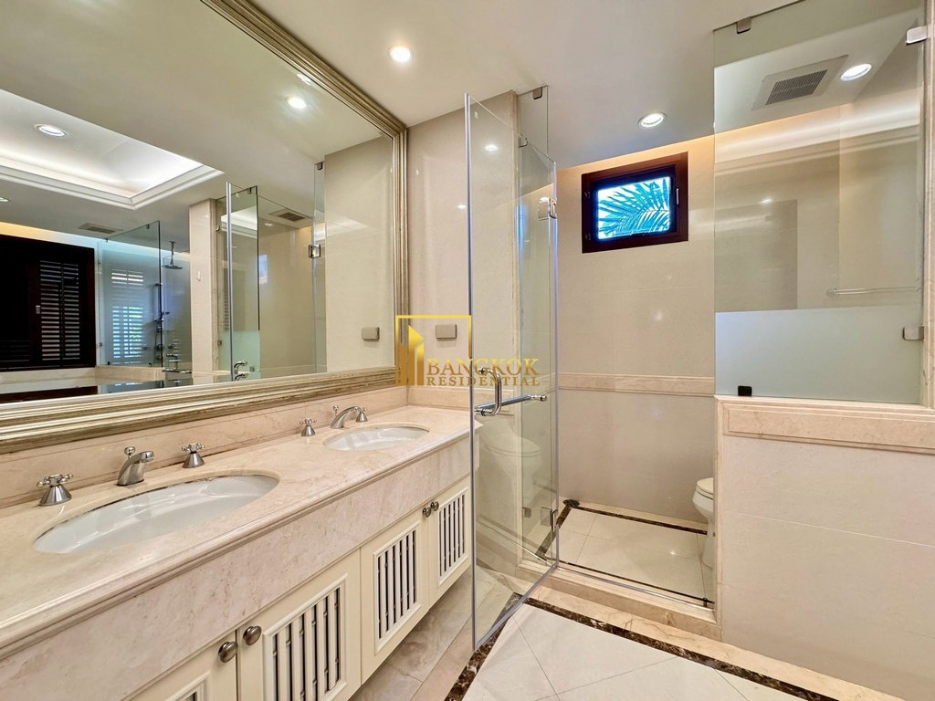 รูป Baan Sukhumvit 18 - Stunning 4 Bed House With Private Pool - BR28270SH - รูปที่ 24/45