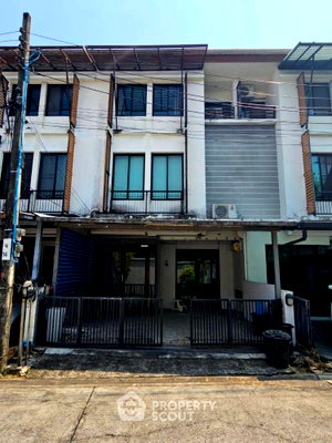 ขายทาวน์โฮม : ทาวน์โฮม 3 ห้องนอน ขาย Areeya Mova เกษตร-นวมินทร์ ลาดพร้าว โชคระบือ (ID 1596669)