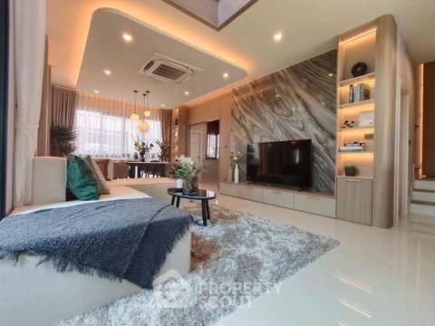 บ้านเดี่ยว 4 ห้องนอน ขาย ที่ CHERENE Krungthepkreetha - Romklao (ID 1439532)