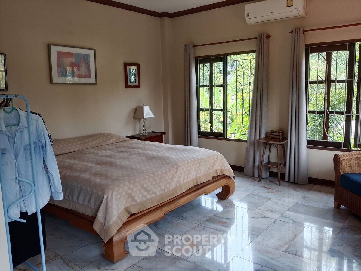 รูป วิลล่า 3 ห้องนอน พื้นที่ 300 ตร.ม. สำหรับขาย ใน ห้วยใหญ่ ชลบุรี (ID 2146445) - รูปที่ 10/18