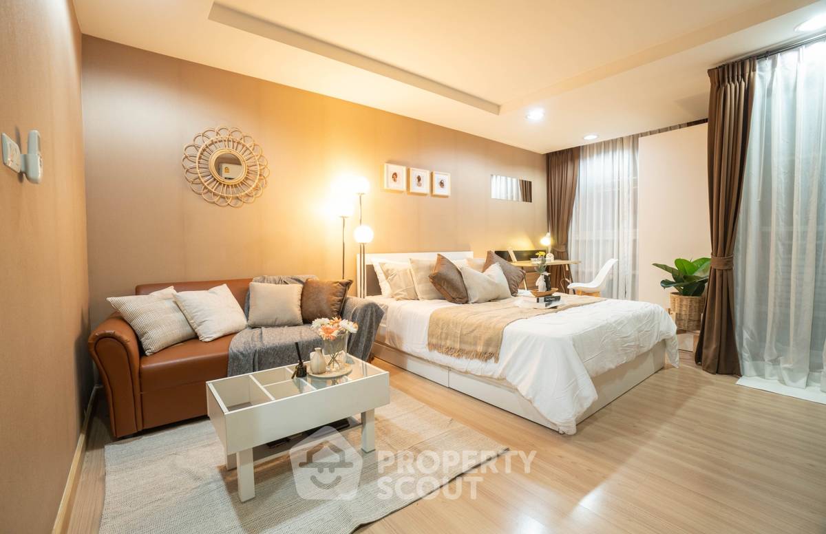 picture Great Value 1-BR The Kris Ratchada 17, 400m To MRT Sutthisan (ID 619120) - 3/11