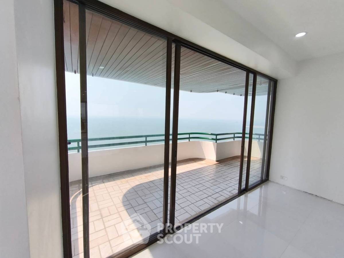 รูป คอนโด 2 ห้องนอน 147 ตร.ม. ชั้น 12 Sunshine Beach Condotel พัทยา (ID 2085148) - รูปที่ 7/9