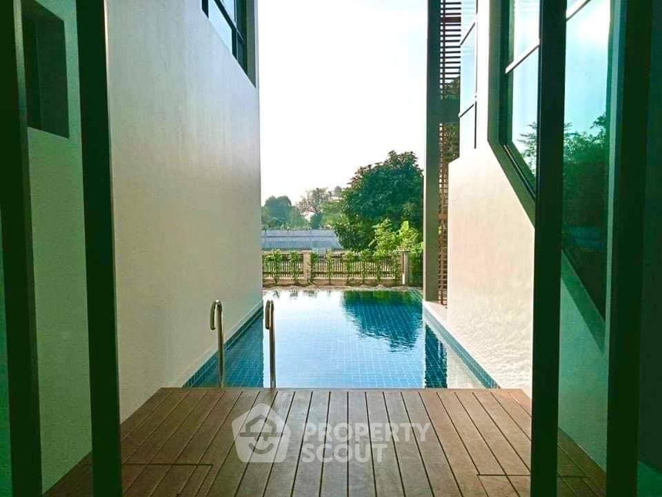 รูป ขายวิลล่า 3 ห้องนอน 300 ตร.ม. บ้านตาลาย พัทยา ใกล้ นาจอมเทียน สัตหีบ ชลบุรี (ID 1334665) - รูปที่ 21/25