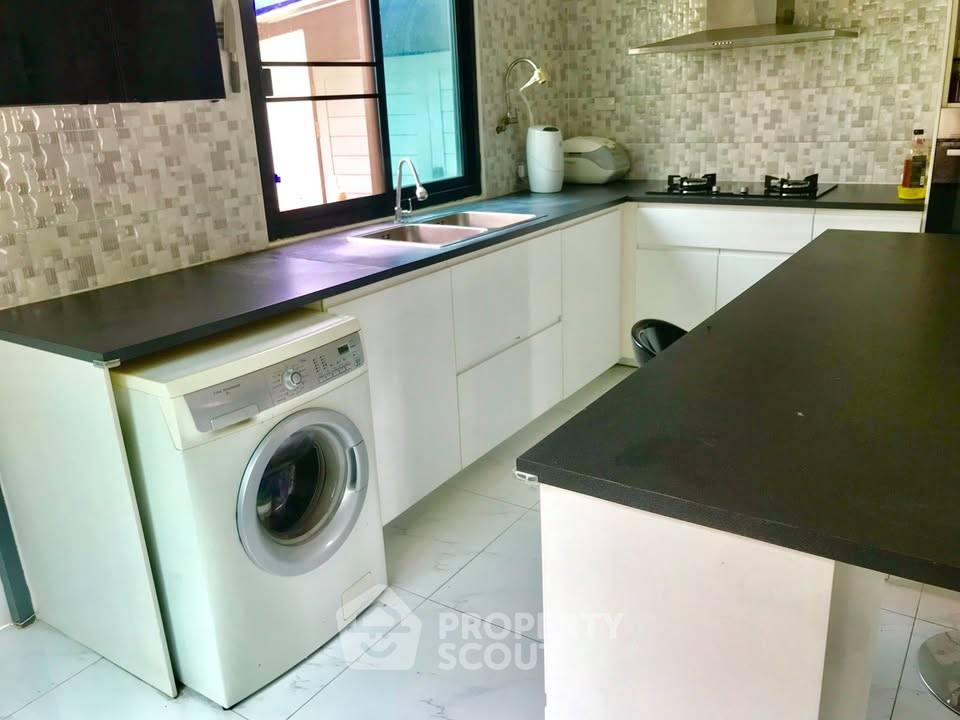 รูป บ้านเช่า 4 ห้องนอน รองรับสัตว์เลี้ยง ในบางนาเหนือ บางนา กรุงเทพ (ID 2285810) - รูปที่ 8/12