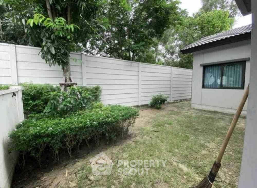 รูป บ้าน 3 ห้องนอน ขาย พร้อมเลี้ยงสัตว์ Centro Ramintra-Chatuchot เขตสายไหม (ID 1393973) - รูปที่ 43/43