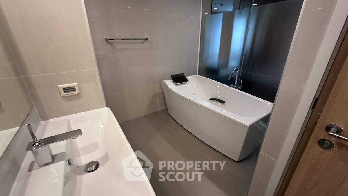 รูป กว้างขวาง 1 ห้องนอน ขนาด 71 ตร.ม. ที่ The Star Hill Condo Chiangmai (ID 2285515) - รูปที่ 7/9