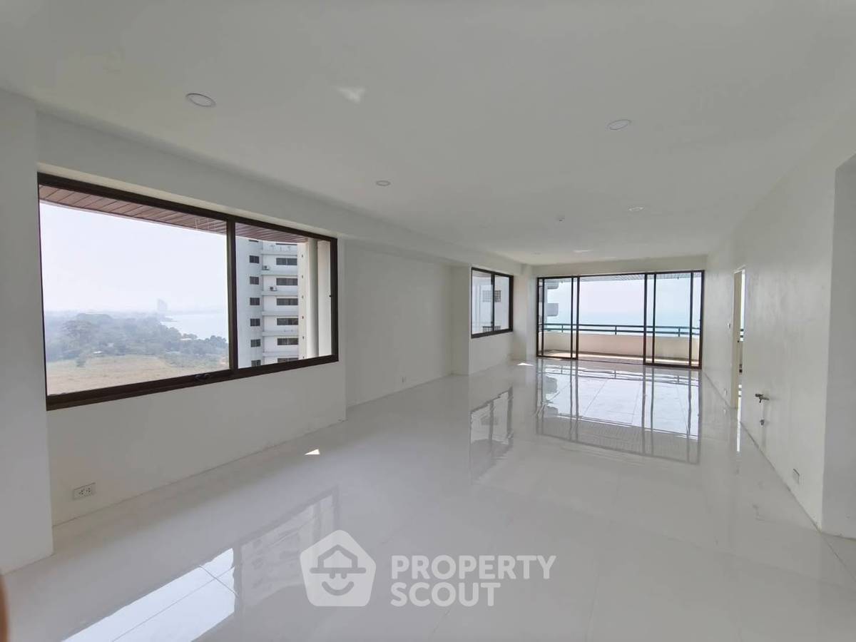 รูป คอนโด 2 ห้องนอน 147 ตร.ม. ชั้น 12 Sunshine Beach Condotel พัทยา (ID 2085148) - รูปที่ 4/9