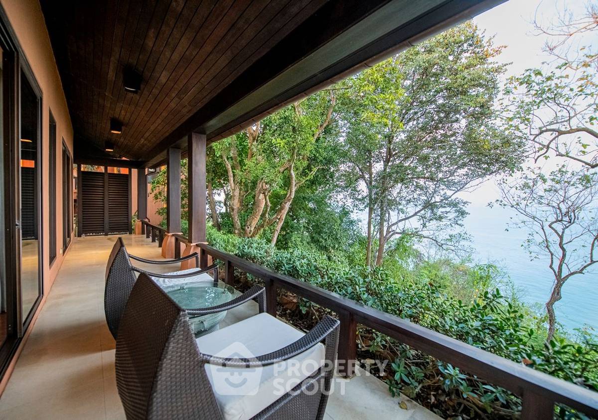 รูป วิลล่า 4 ห้องนอน สำหรับขาย ศรีพันวา ภูเก็ต ใกล้เคปพันวา (ID 1465273) - รูปที่ 38/50